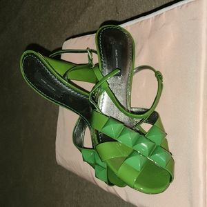 Marc Jacobs patent leather heels EU sz 39 equivalent to women's sz 7 1/2